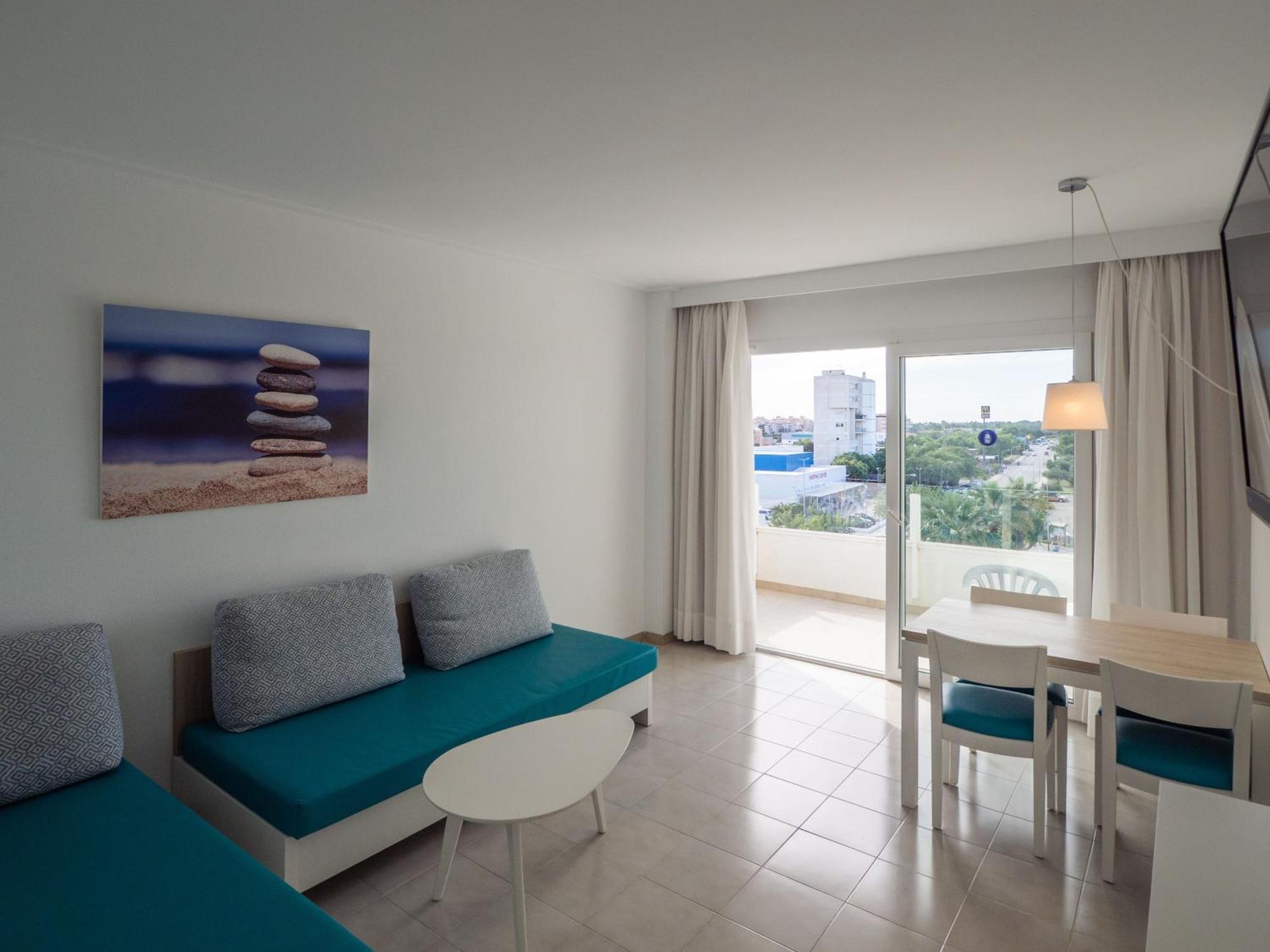 Apartamentos La Santa Maria Cala Millor  Exterior photo